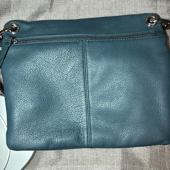 Etienne Aigner Genuine Leather Shoulder bag in Dark Teal. - Picture 6 of 11